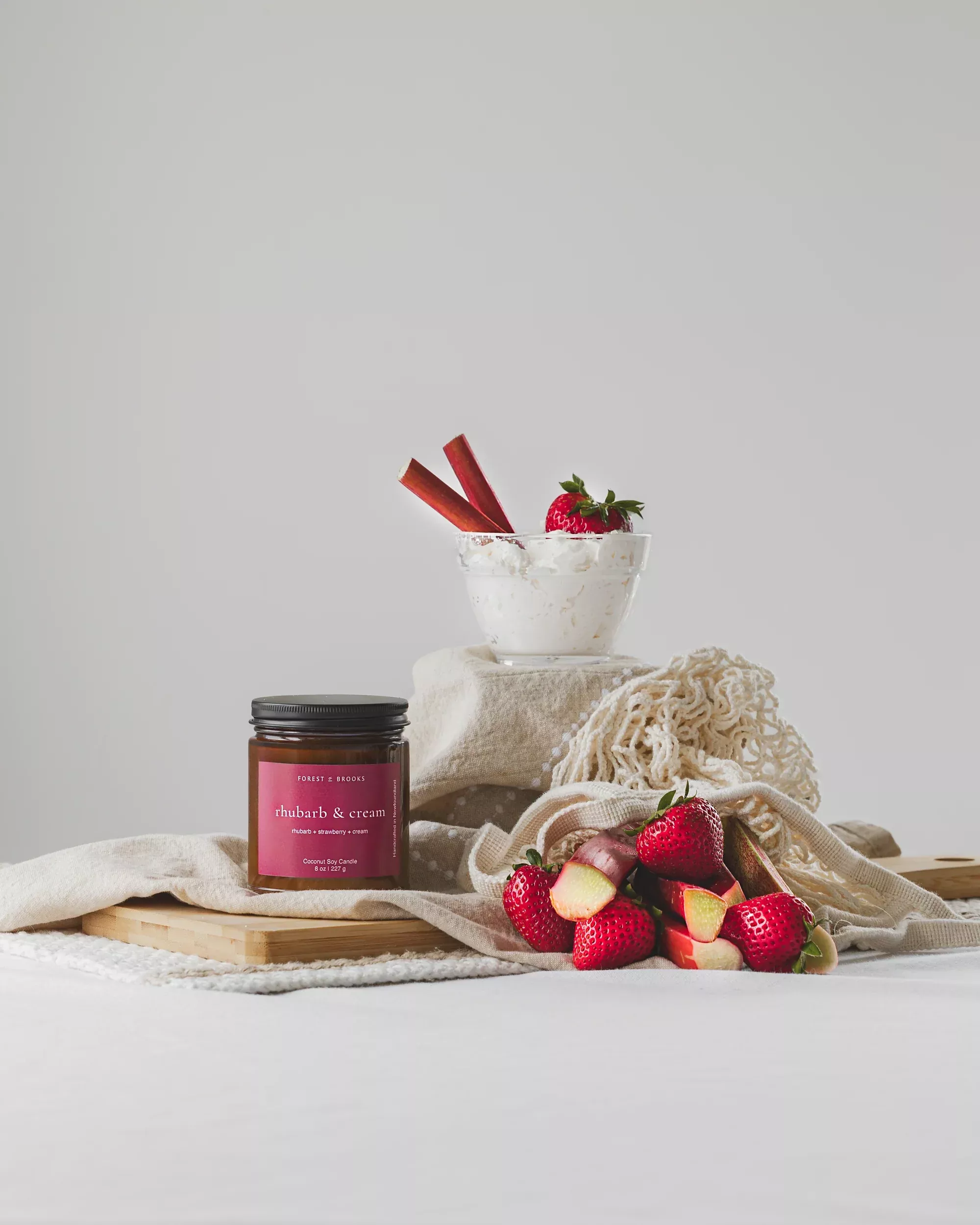 Forest & Brooks wooden wick candle - rhubarb & cream