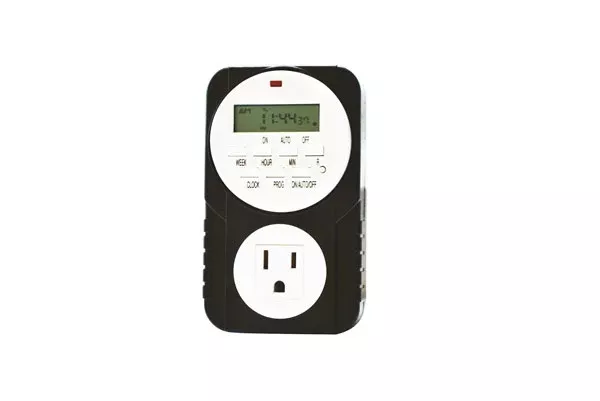 TimeMaster - Weekly Digital Timer - 8 ON/OFF Cycles, 15A Max, 24H Programmable